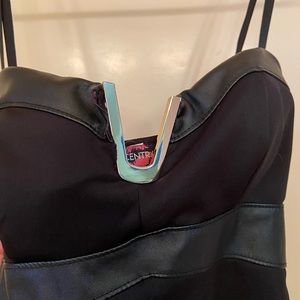 Body Central Tops - Sexy Black Spagetti Strap V-Accent Top Body Central Tops - Sexy Black Spagetti Strap V-Accent Top
